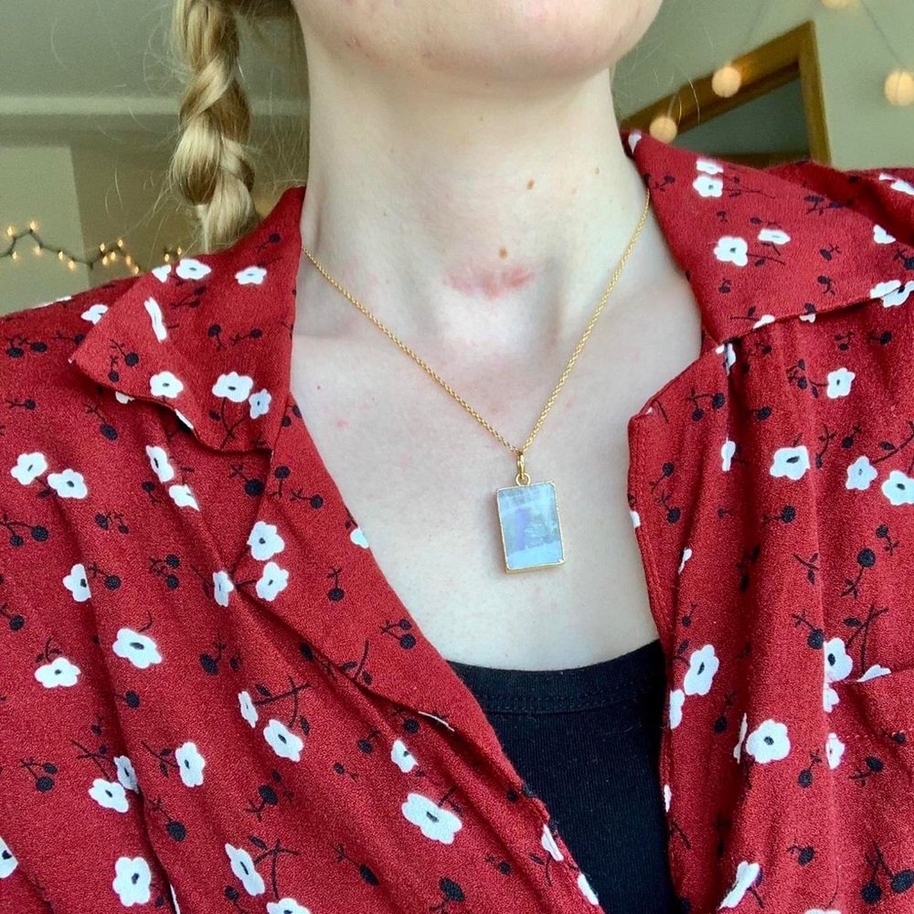 Moonstone pendant necklace